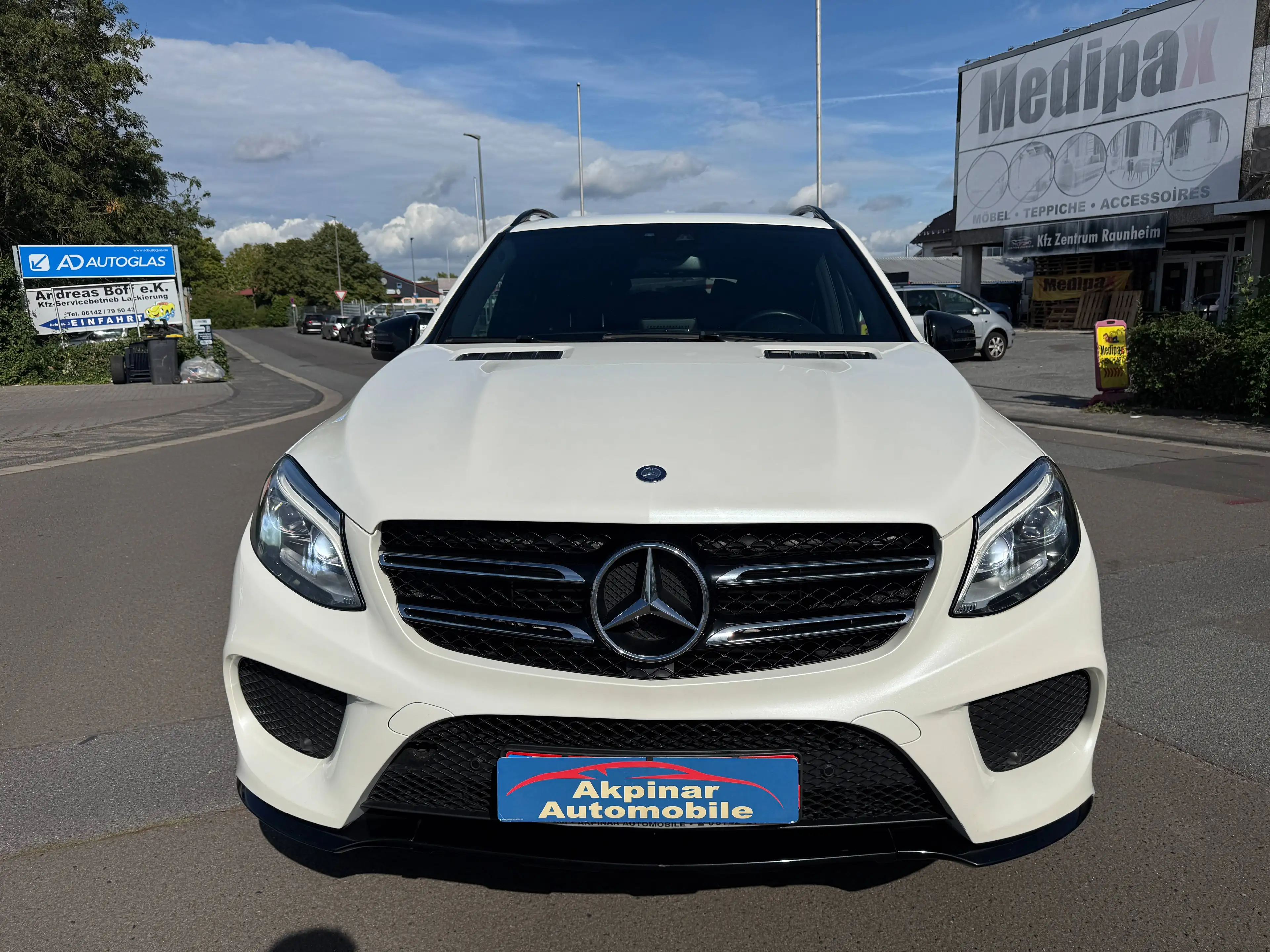 Mercedes-Benz GLE 350 GLE 350 d 4Matic AMG-Line (8xREIFEN*LEDER*PDC-KAMERA) — photo 2