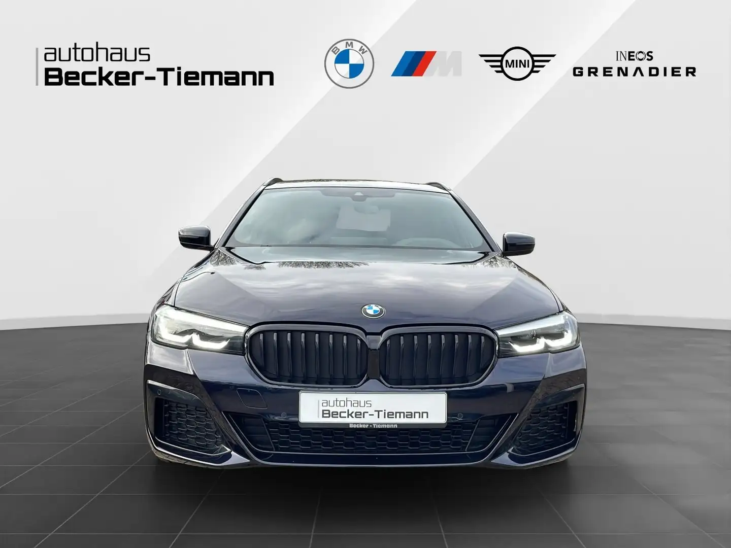 BMW 520 d Touring M Sport/ AHK/ RFK/ HK-HiFi Schwarz - 2