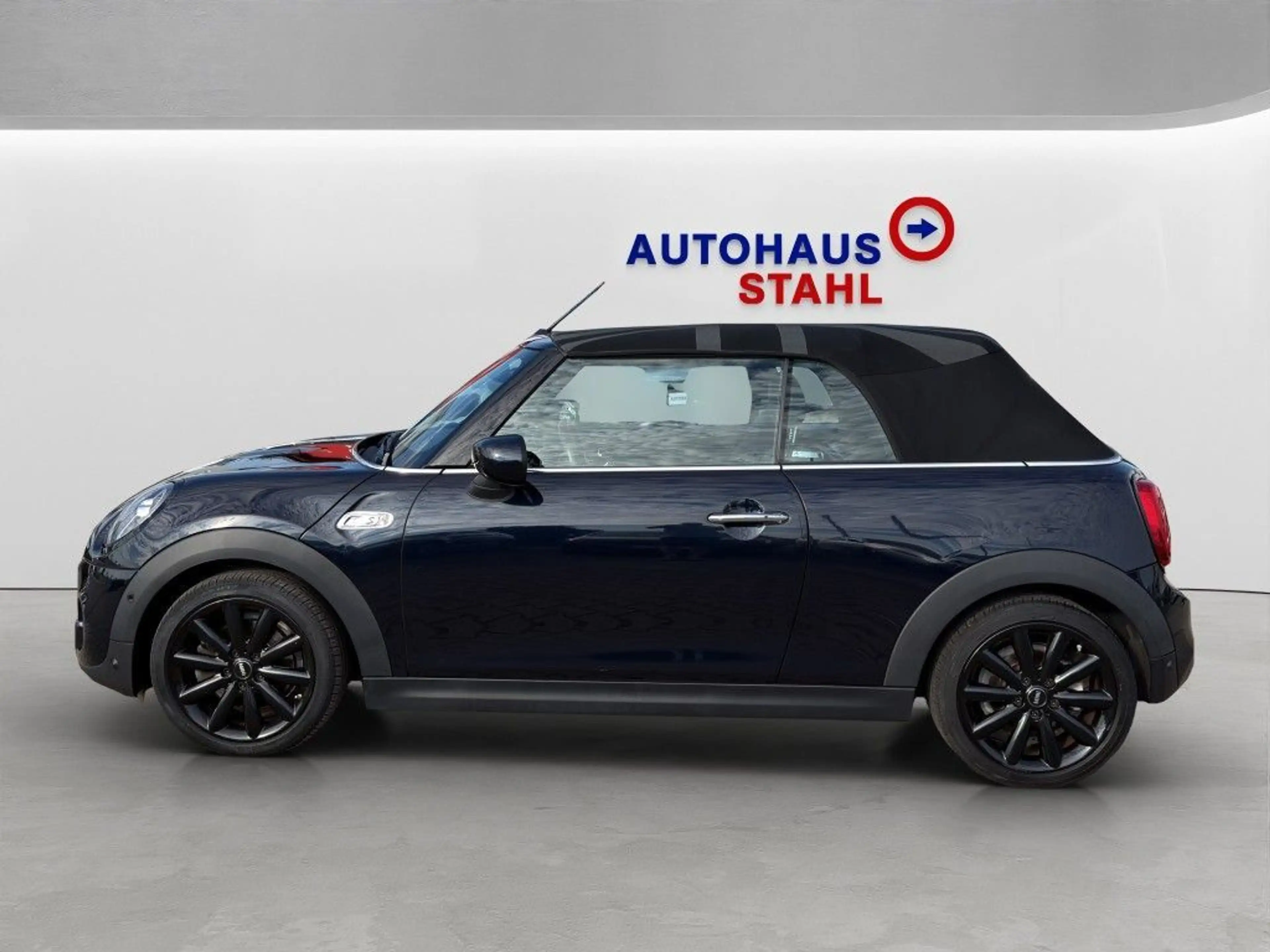 MINI Cooper S Cabrio Mini Cooper S Cabrio Aut. — photo 2
