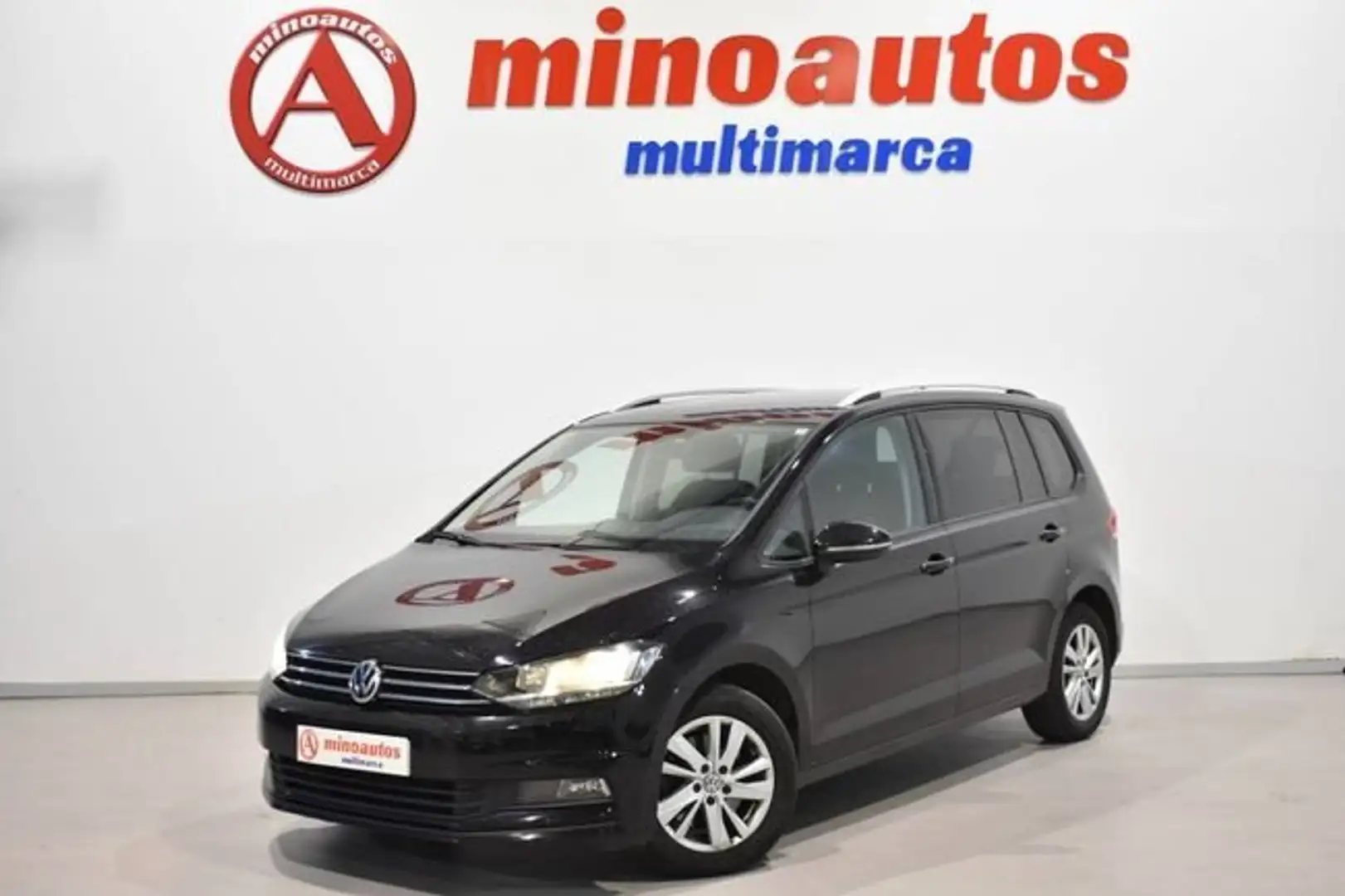 Volkswagen Touran 2.0TDI CR BMT Business DSG7 85kW Negro - 2