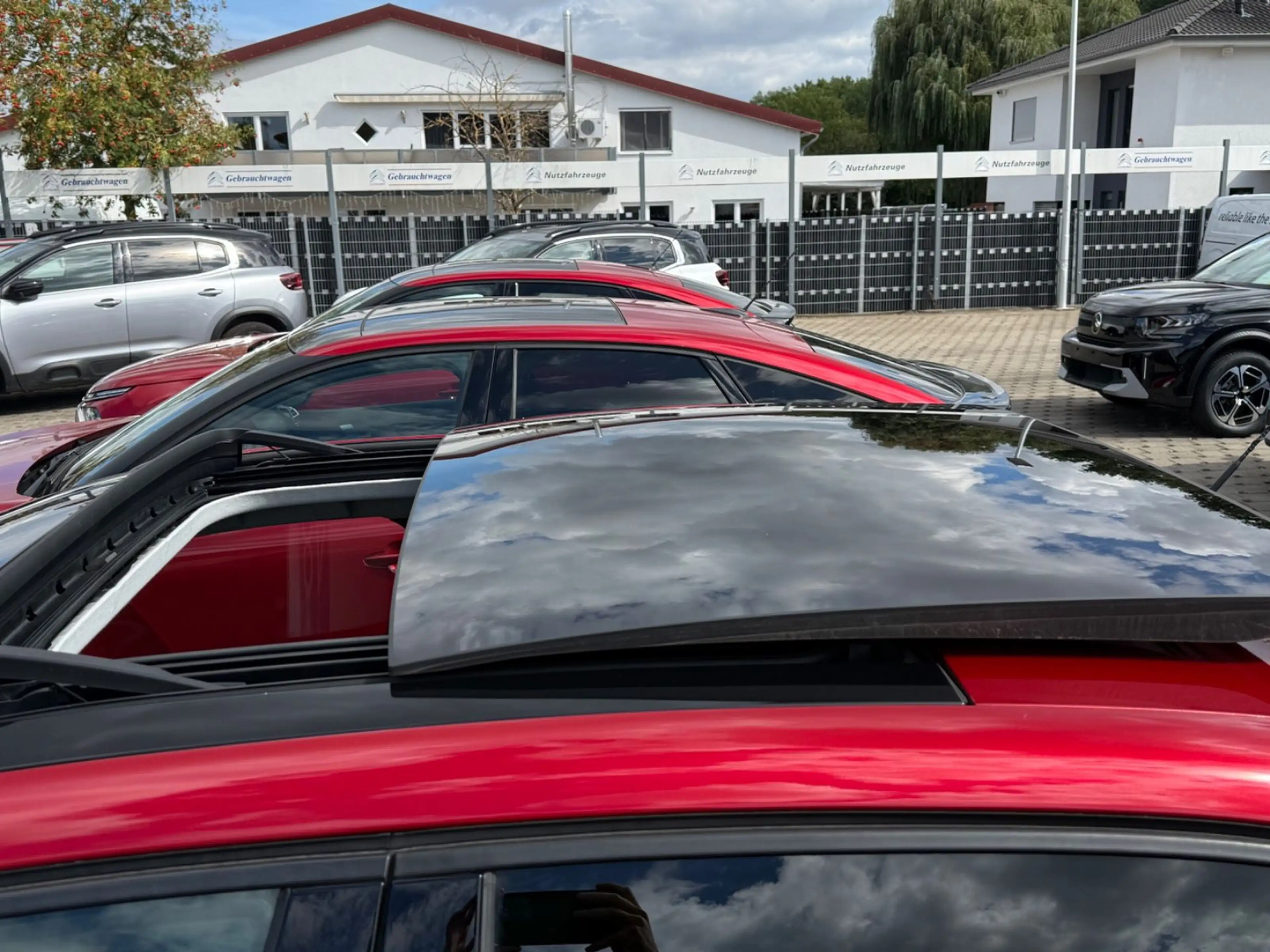 Citroen C4 Lim. ë- Shine*PANORAMA* — photo 7