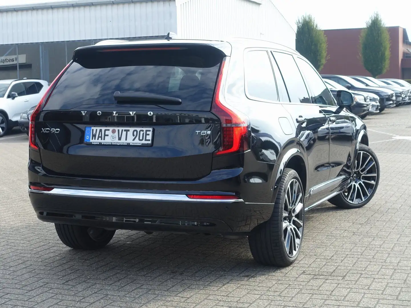 Volvo XC90 T8 Ultra AWD/360°/B&W/FOURC/Head-Up/Massage Schwarz - 2