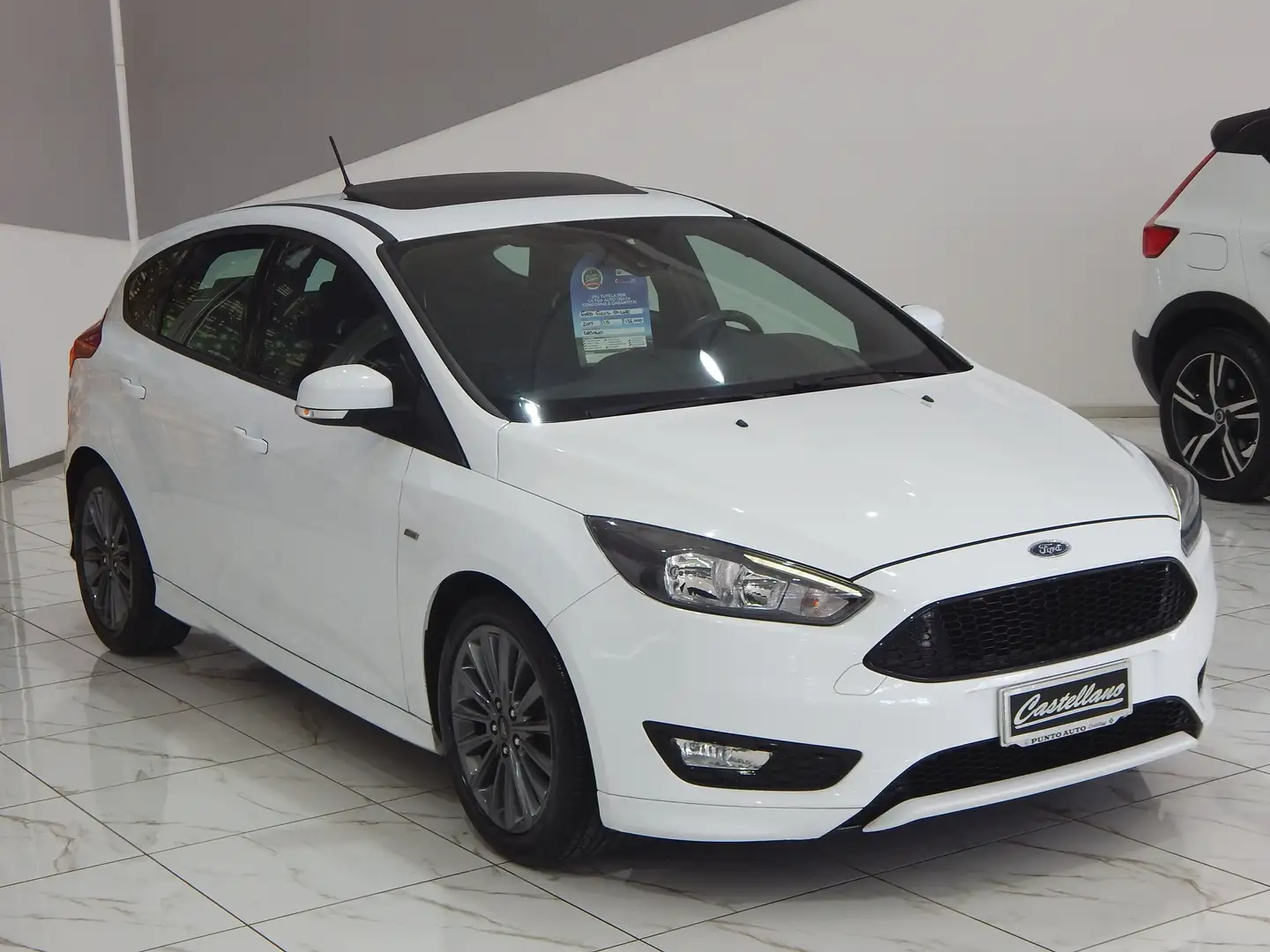 Ford Focus 1.5 TDCI ST-Line S&S 120 CV TETTO APRIBILE Blanc - 2