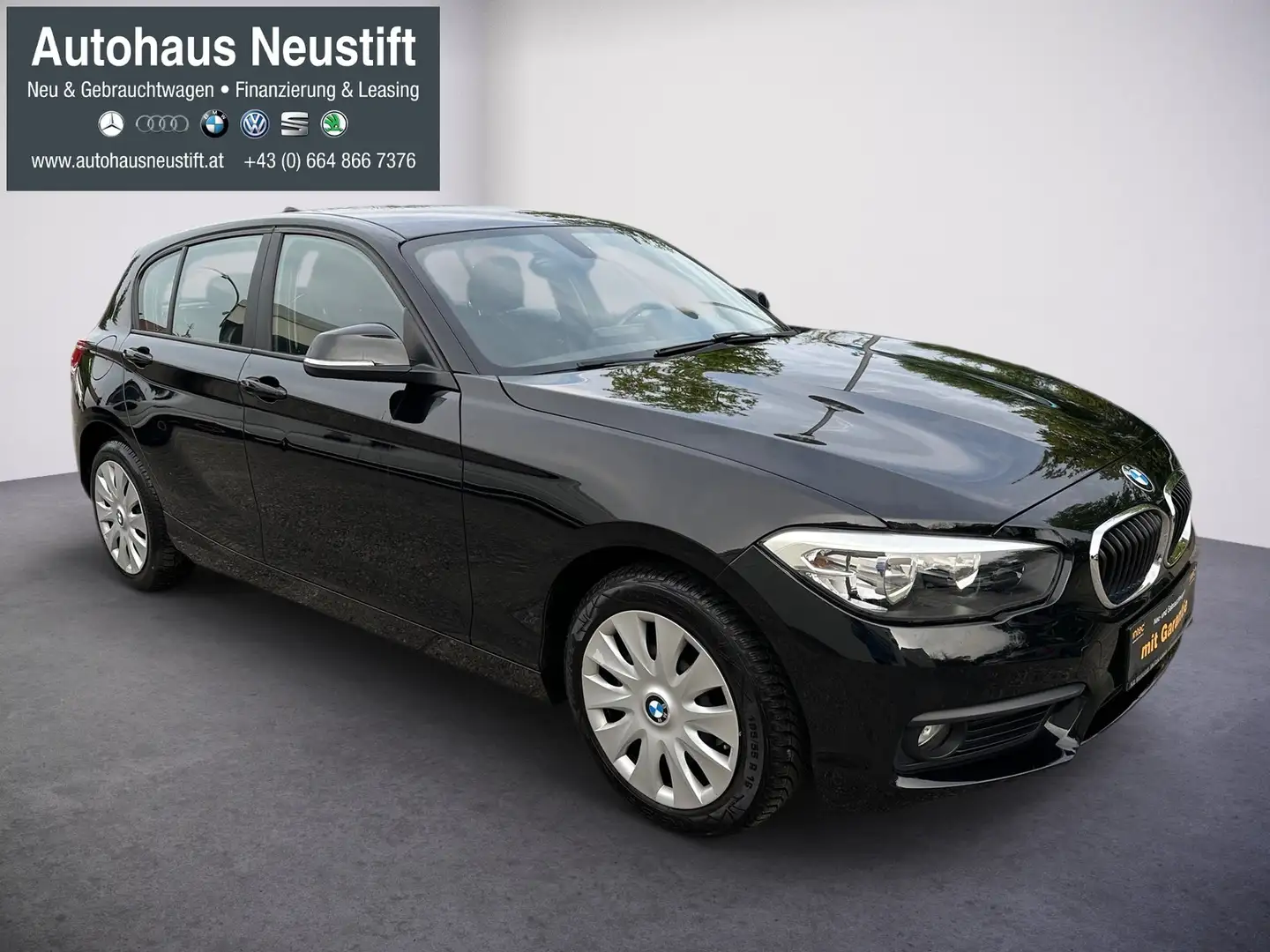 BMW 116 116 i Advantage Schwarz - 2