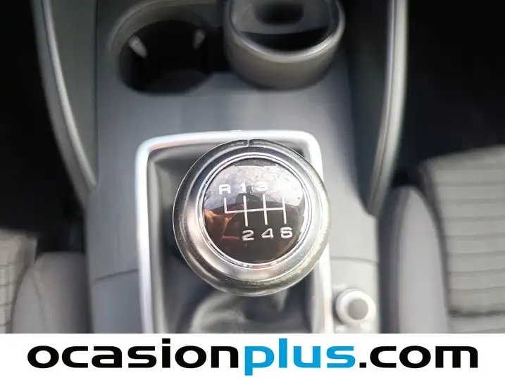Audi A3 Sedán 1.6 TDI S Line Edition 2016, foto 5
