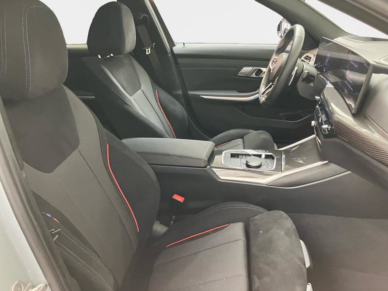 BMW 320 M Sport — photo 14