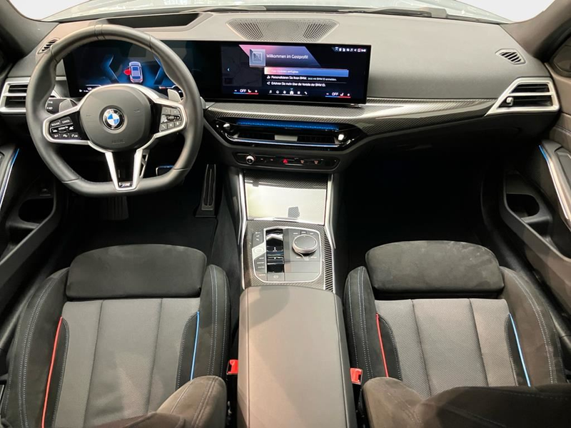 BMW 320 M Sport — photo 12