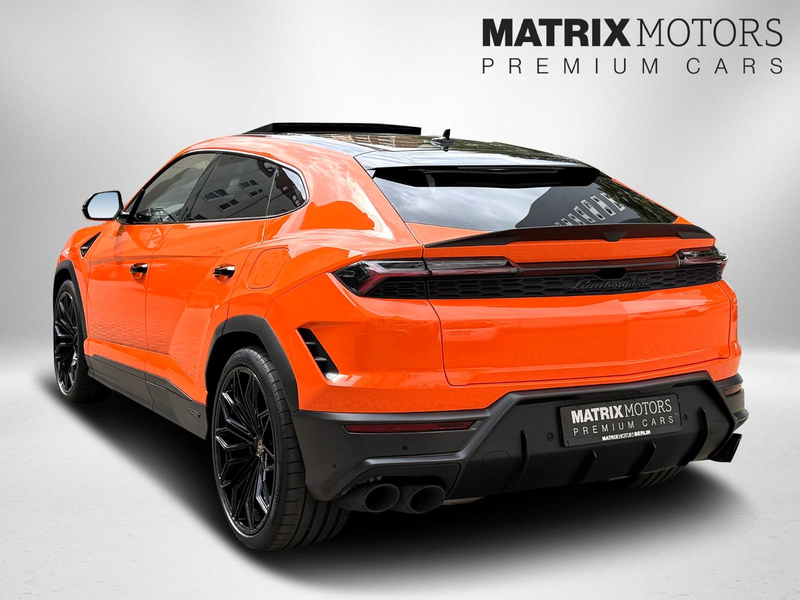 Lamborghini Urus SE Carbon Matt inside&outside NightVision — photo 14