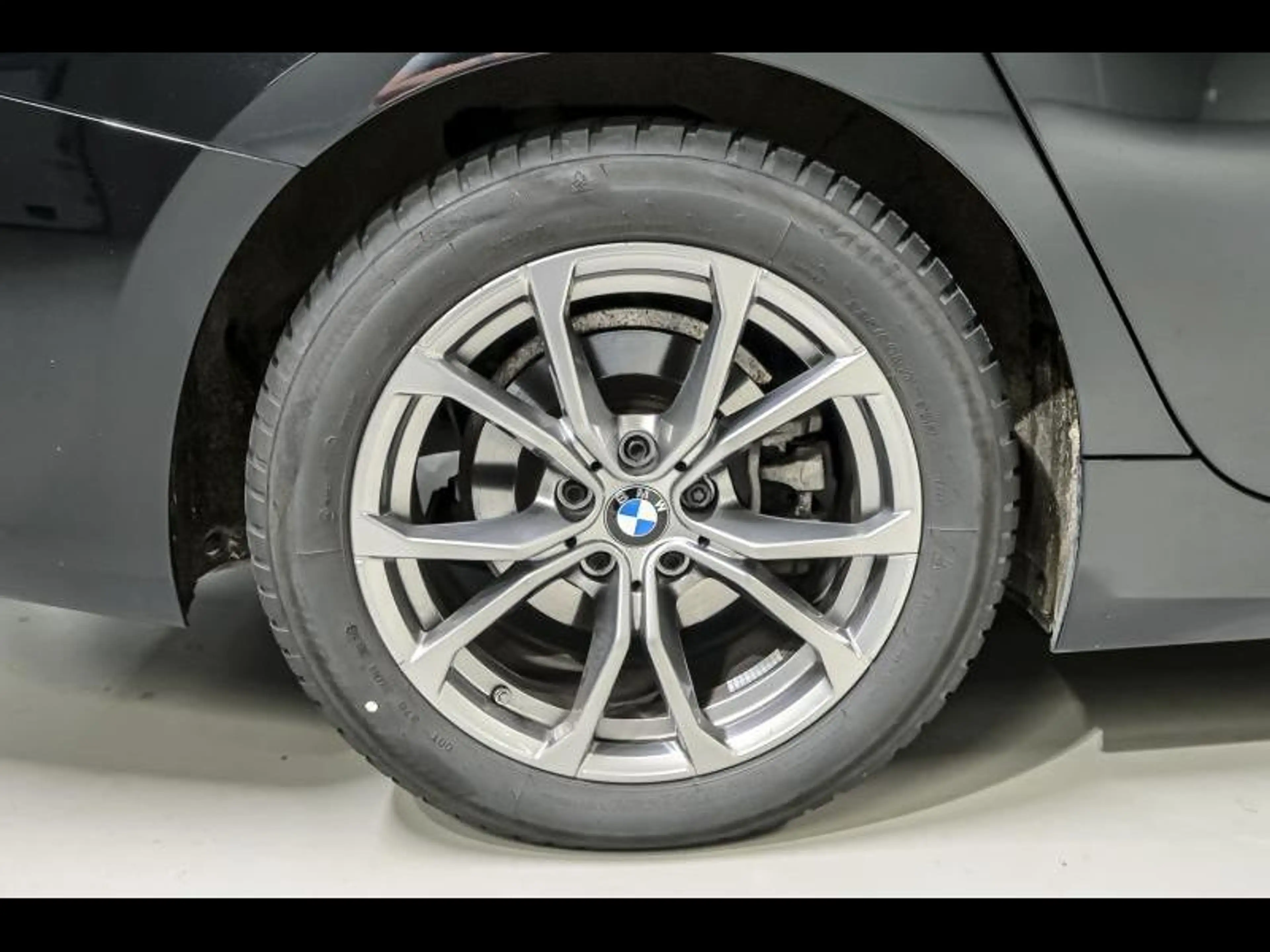 BMW 320 d Touring - DASS|DAB|NAVI|CARPLAY — photo 8