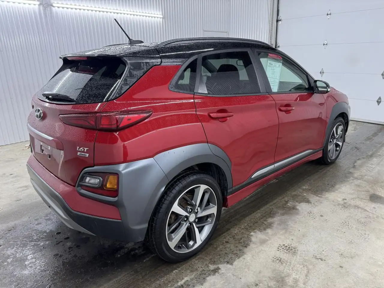 Hyundai KONA снимка Hyundai KONA