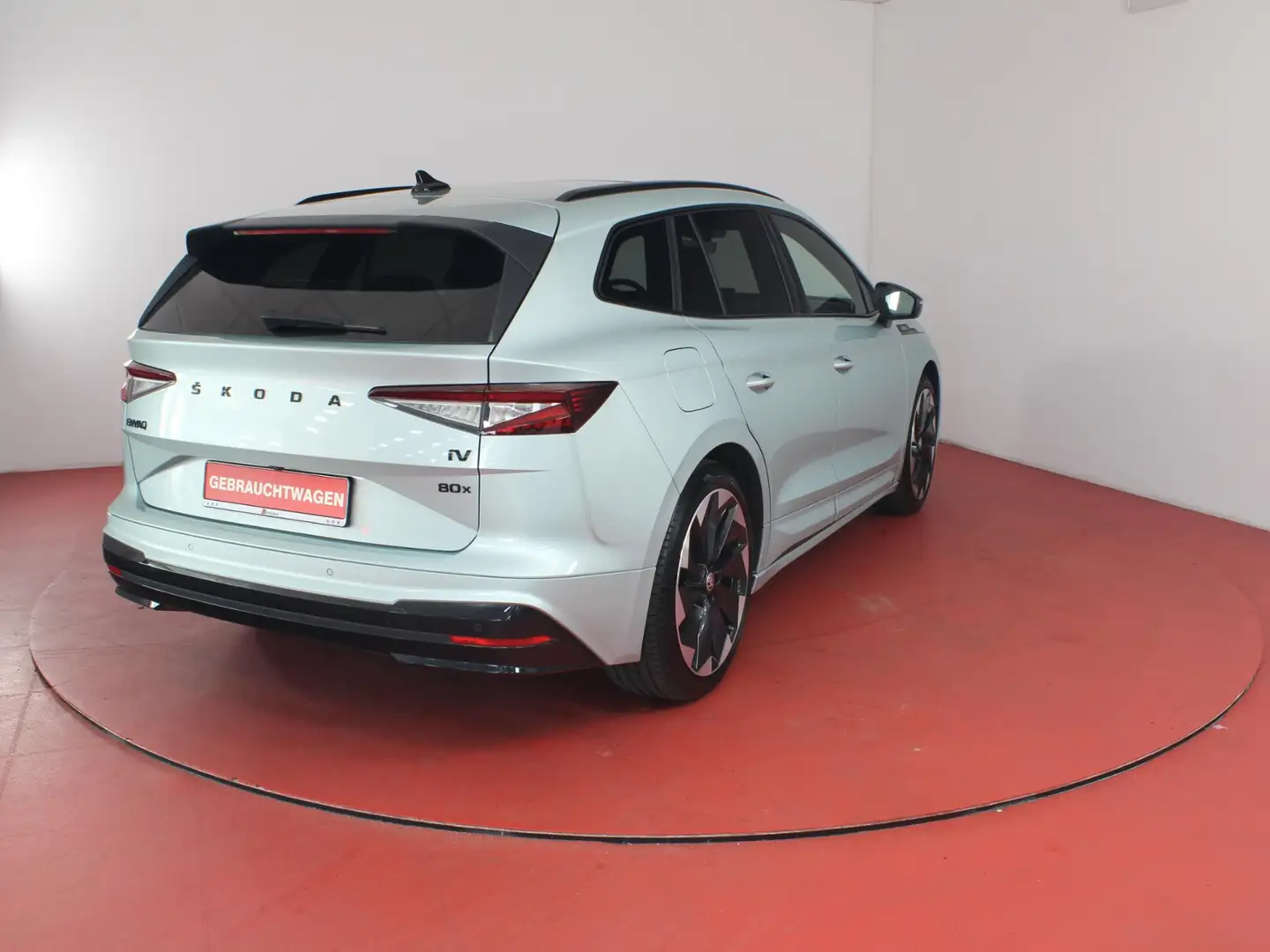 Skoda Enyaq iV 80x Sportline 392,-ohne Anzahlung Pano HUD ACC Silber - 2