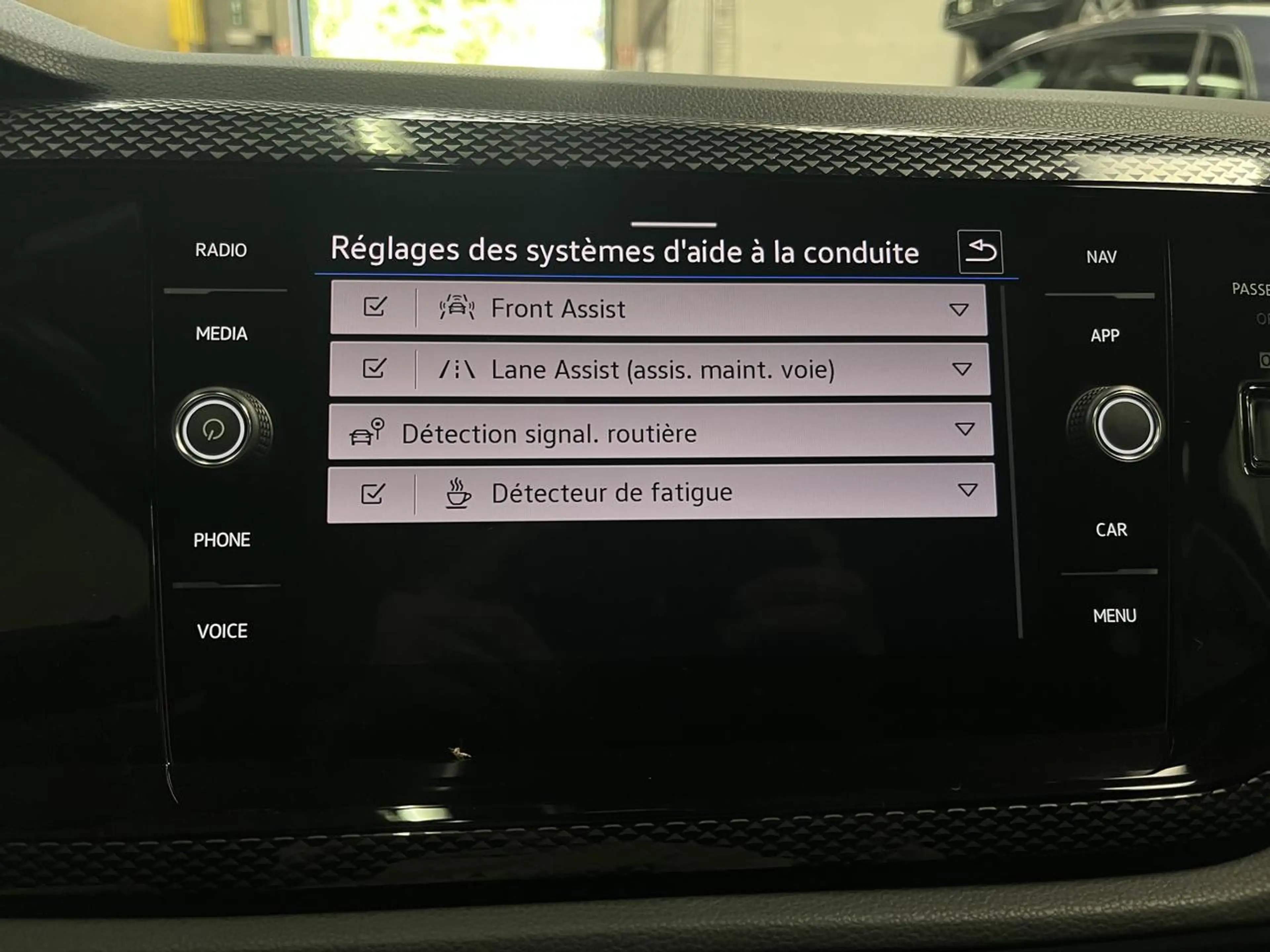 Volkswagen Polo 1.0 TSI Life Business OPF — photo 13