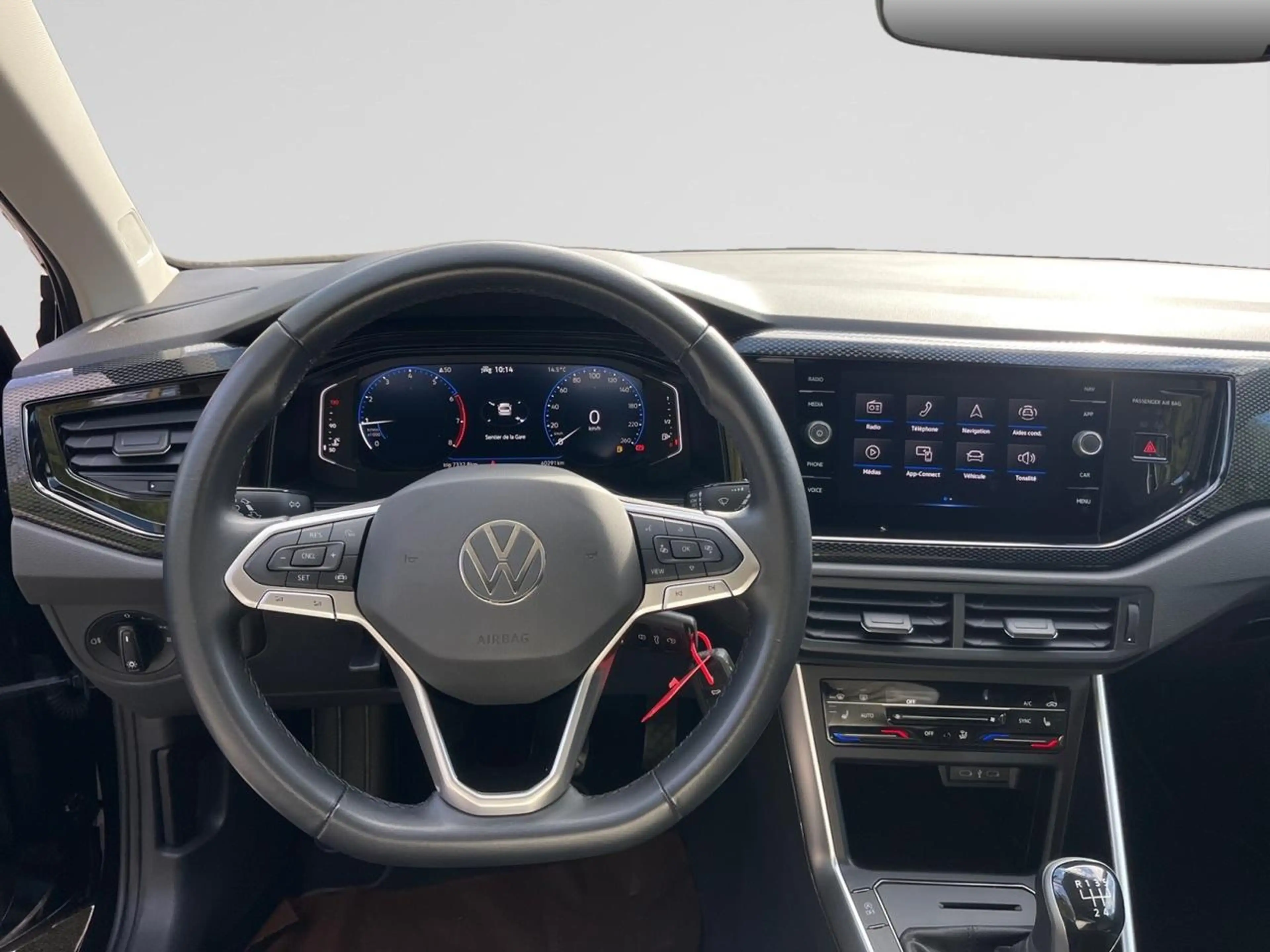 Volkswagen Polo 1.0 TSI Life Business OPF — photo 9