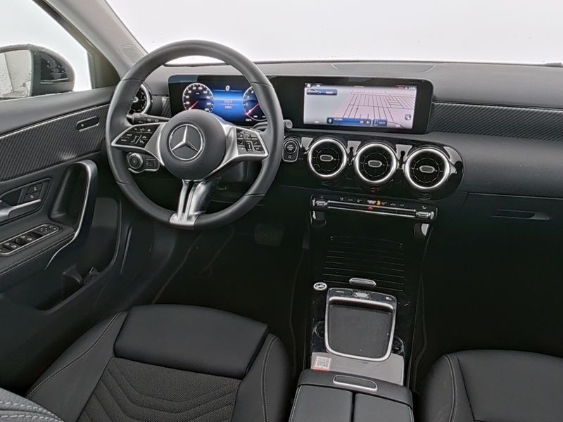 Mercedes-Benz A 180 Kompaktlimousine PROGRESSIVE|MBUX|SHZ|KAM — photo 9
