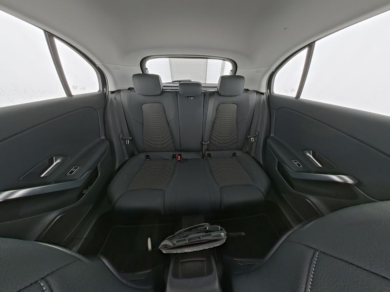 Mercedes-Benz A 180 Kompaktlimousine PROGRESSIVE|MBUX|SHZ|KAM — photo 10