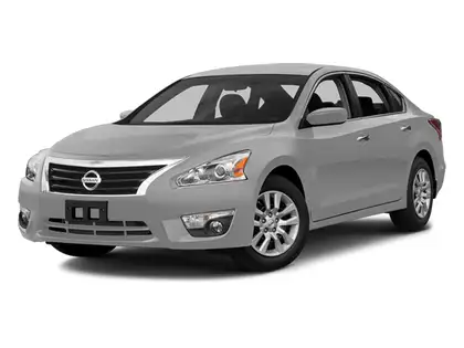 Silver 2014 Nissan Altima Sedan Front-Wheel Drive Automatic