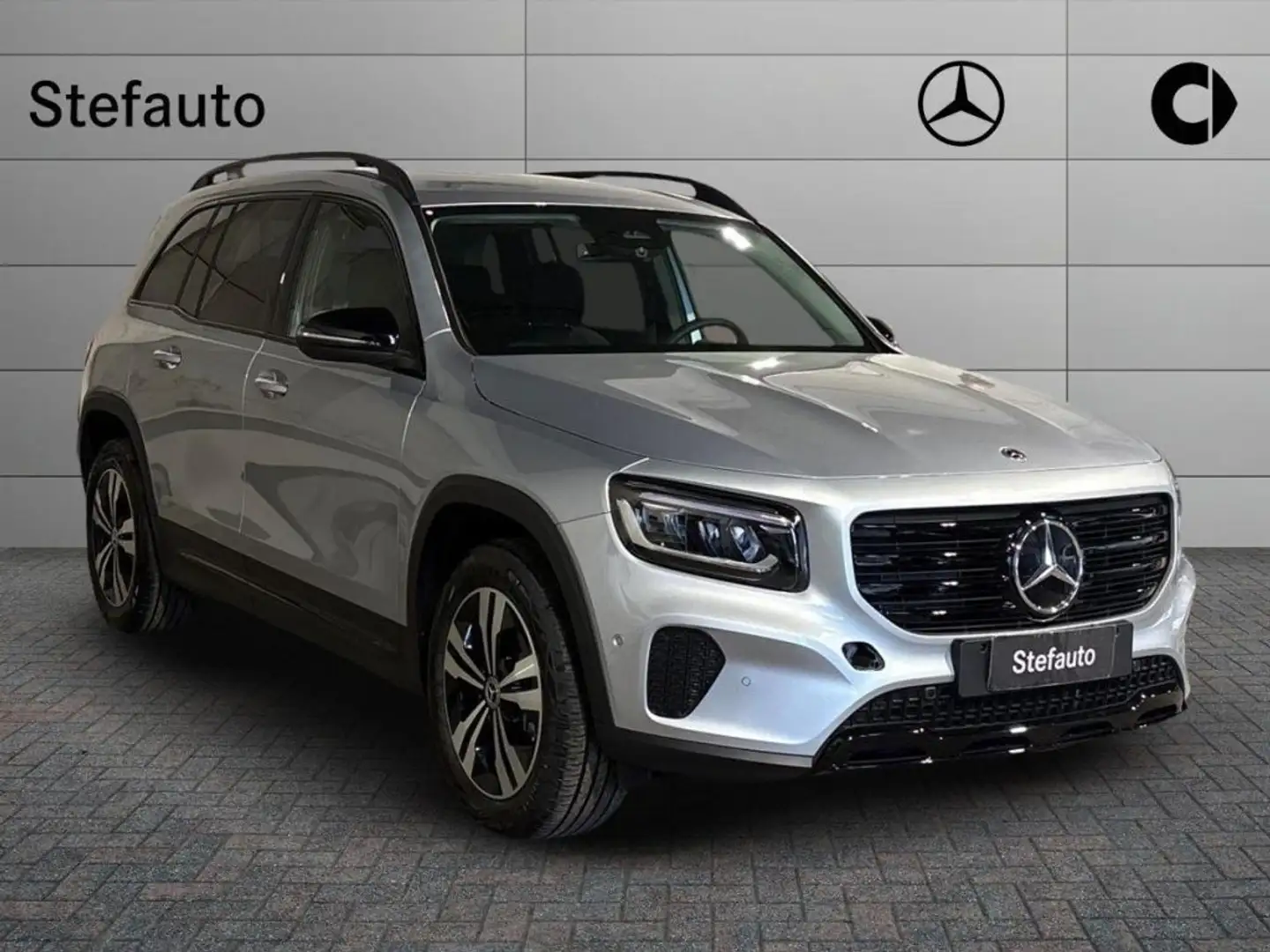 Mercedes-Benz GLB 200 d Automatic Progressive Advanced Plus Zilver - 1