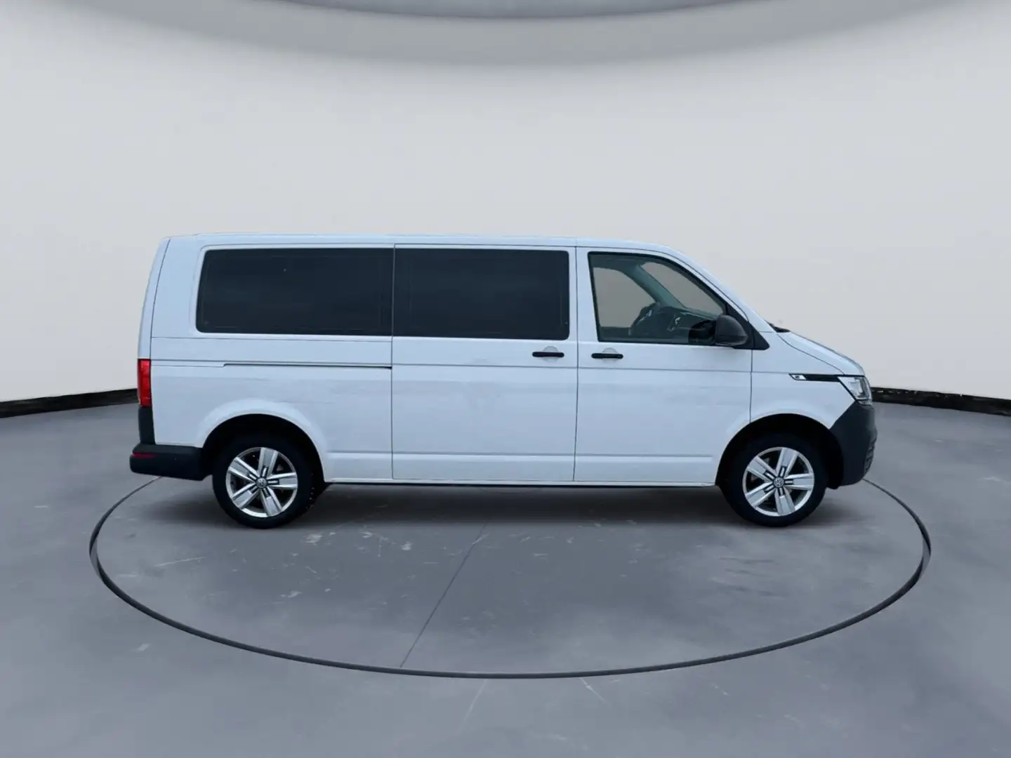 Volkswagen T6 Kombi 9 Sitzer lang PDC VO + HI Weiß - 2