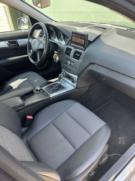 Mercedes-Benz C 200 K Avantgarde — photo 7