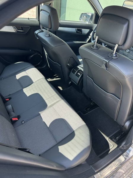 Mercedes-Benz C 200 K Avantgarde — photo 8