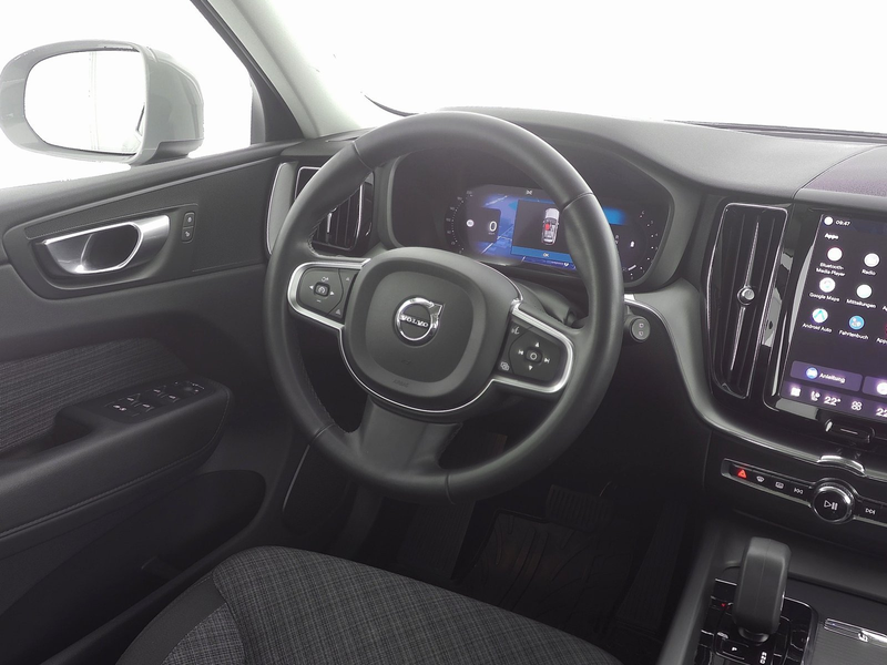 Volvo XC60 B4 Diesel Geartronic Core AHK — photo 3