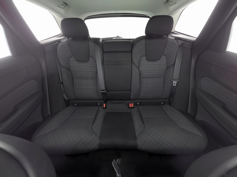 Volvo XC60 B4 Diesel Geartronic Core AHK — photo 4