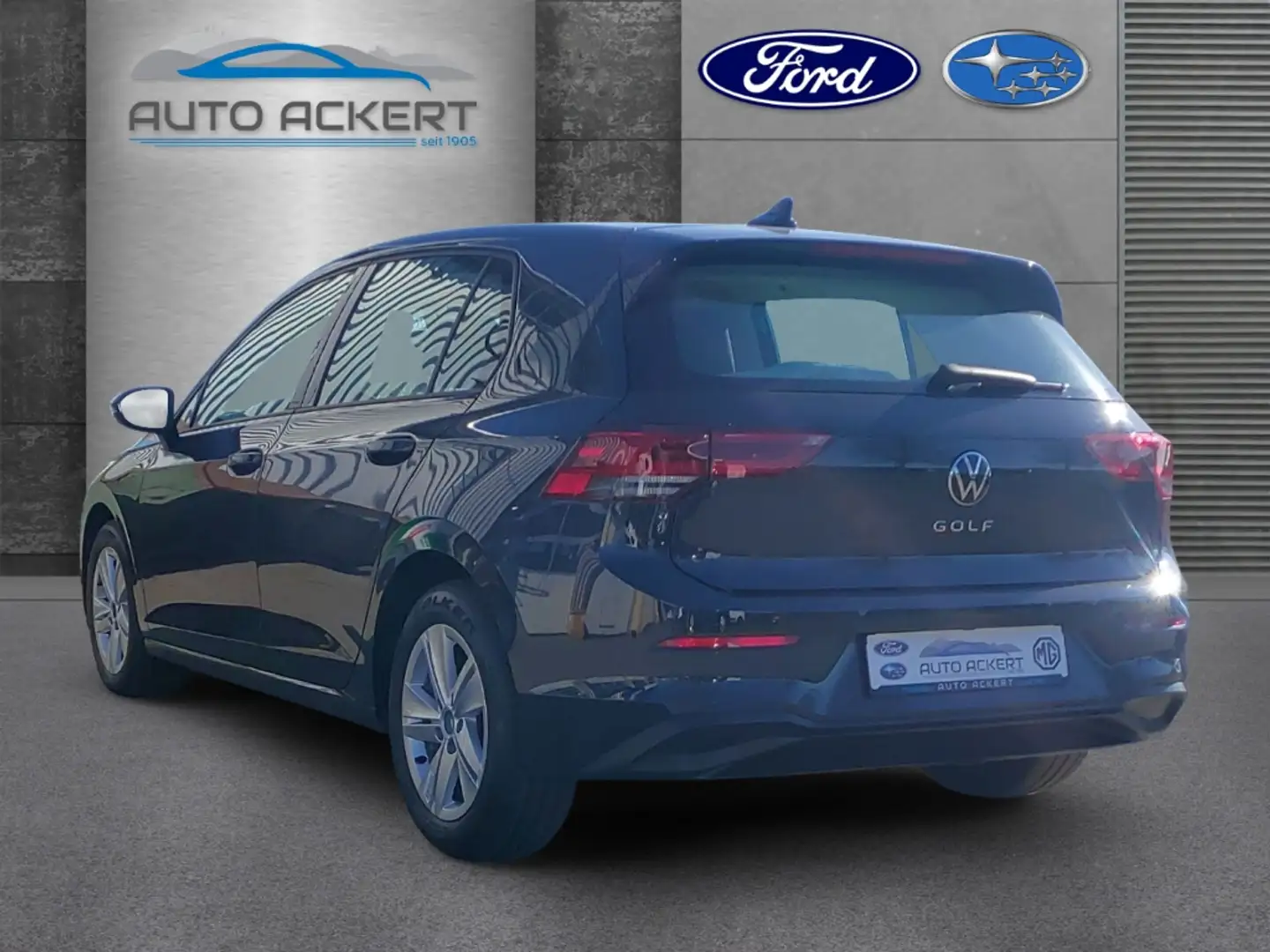 Volkswagen Golf VIII Life 1.5 TSI EU6d Klima Navi ZV Grau - 2