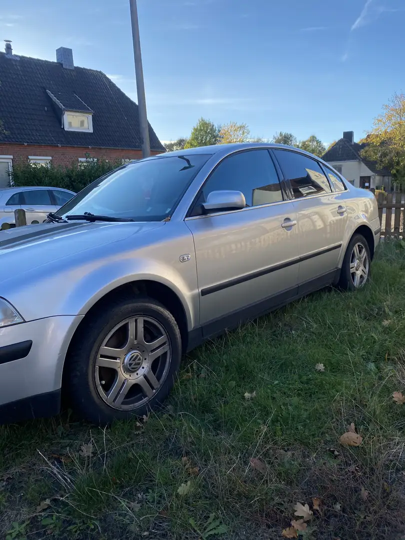 Volkswagen Passat 1.9 TDI - 2