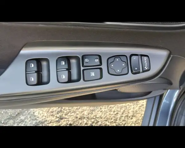 Hyundai Kona view 12