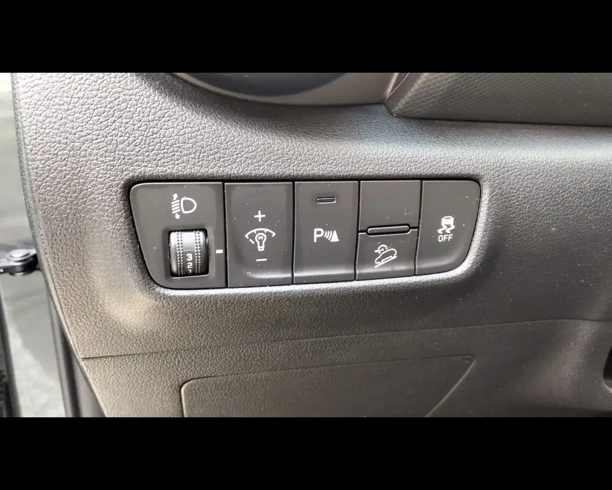 Hyundai Kona 1.0 T-GDI Hybrid 48V iMT XLine, миниатюра 13
