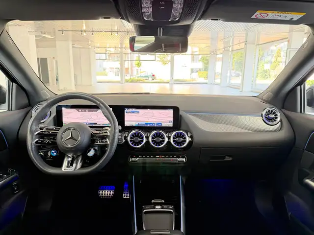 Mercedes-Benz Gla Class view 11