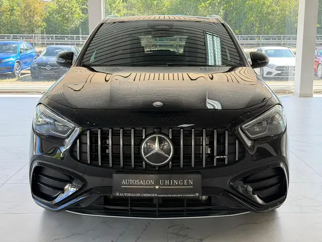 Mercedes-Benz Gla Class view 2