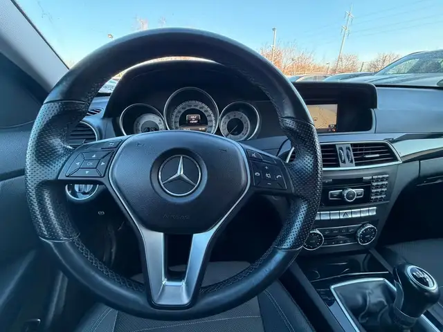 Mercedes-Benz C view 12