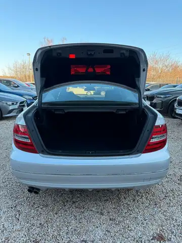 Mercedes-Benz C view 13