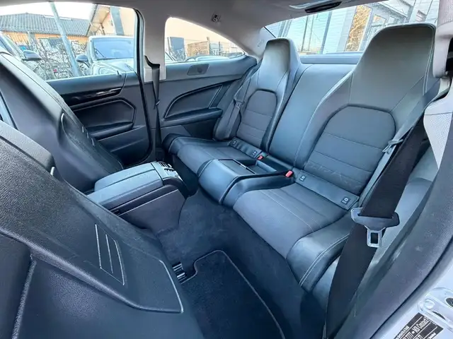 Mercedes-Benz C view 10