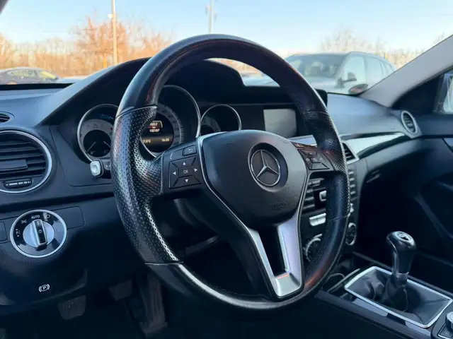 Mercedes-Benz C view 8