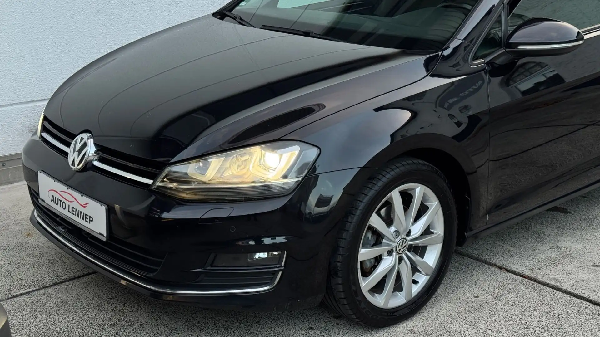 Volkswagen Golf 7 2.0TDI Highline*ACC*Standhzg*Xenon*MFL*17 Negro - 2