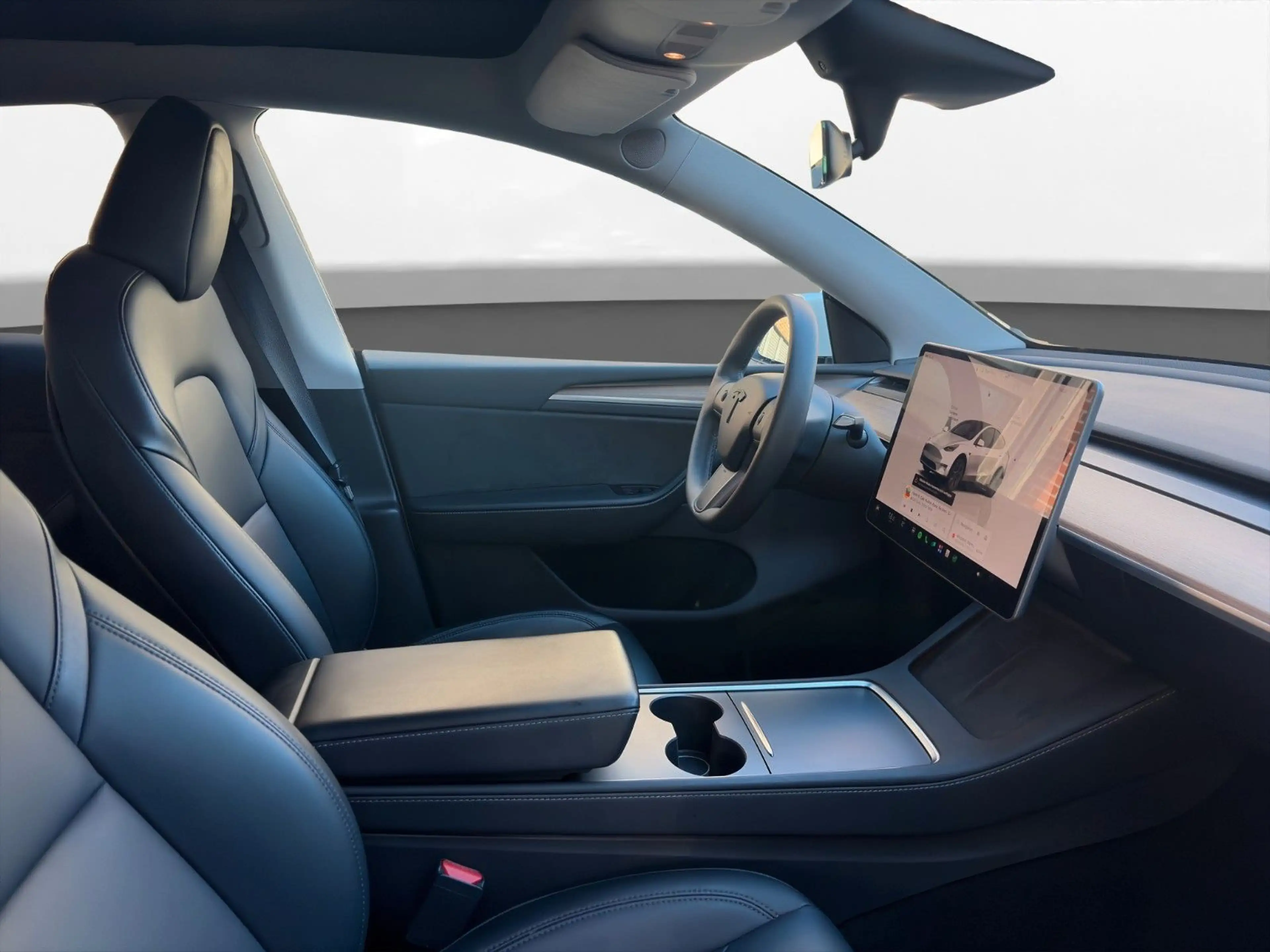 Tesla Model Y Long Range Dual AWD AHK — photo 9