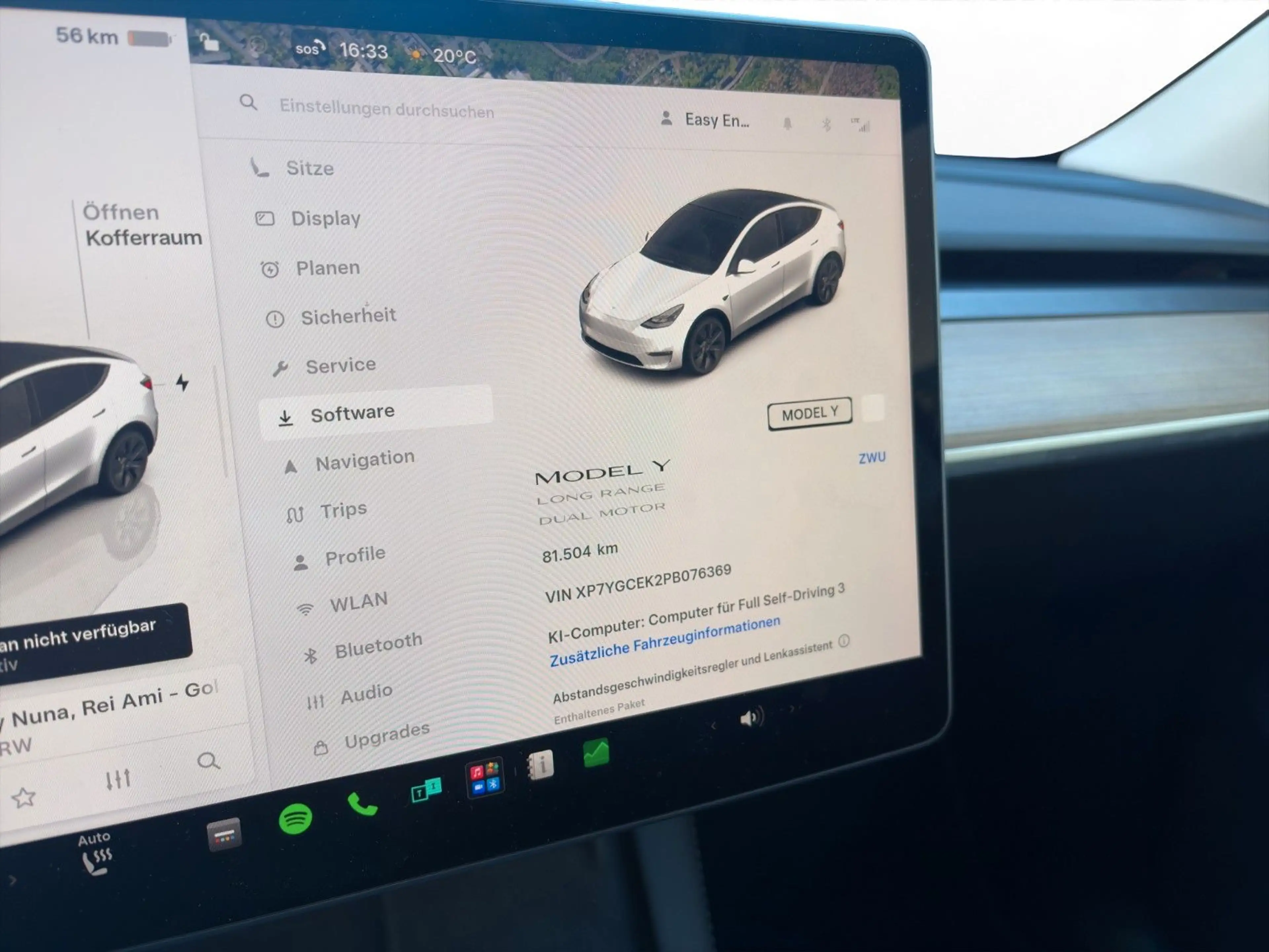 Tesla Model Y Long Range Dual AWD AHK — photo 11