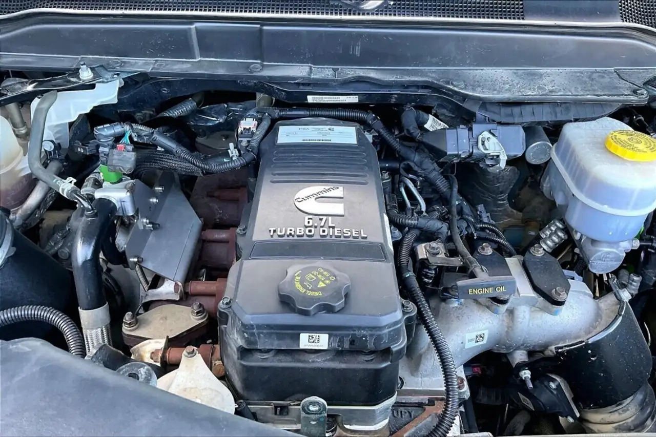 RAM 3500 снимка RAM 3500