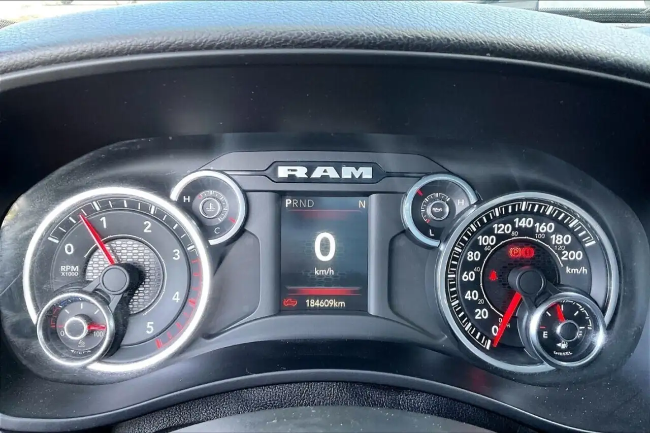 RAM 3500 снимка RAM 3500