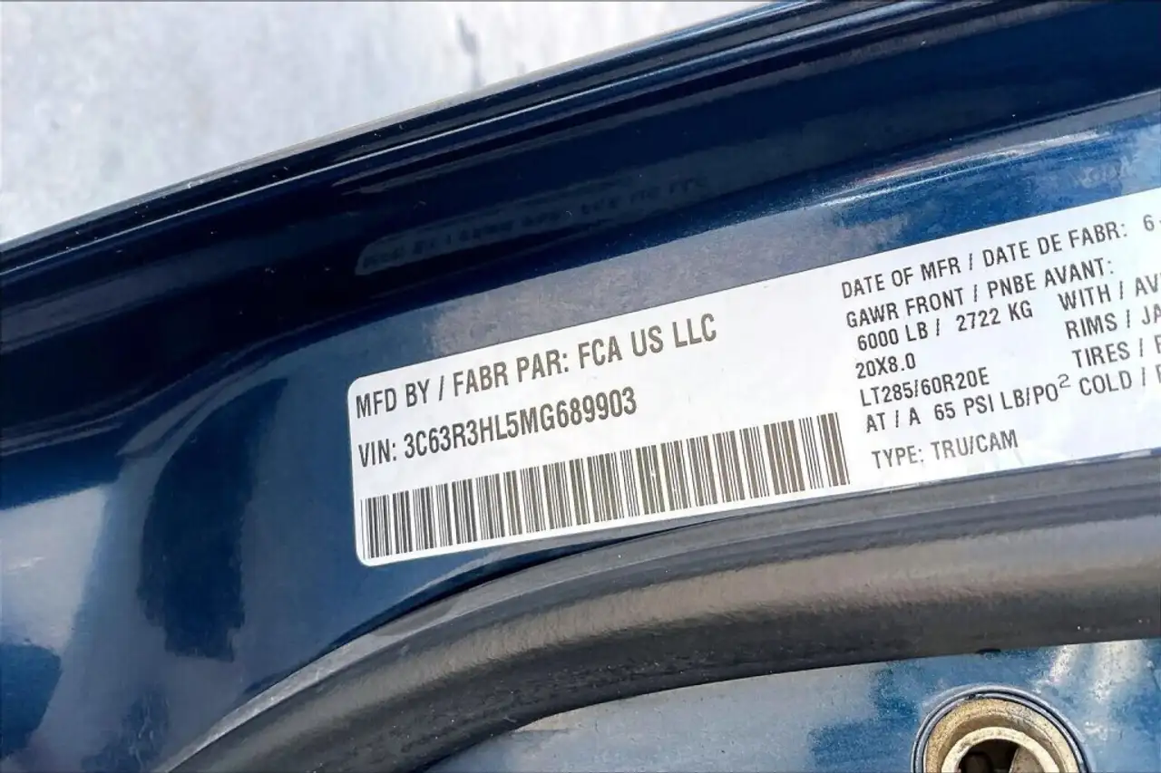 RAM 3500 снимка RAM 3500