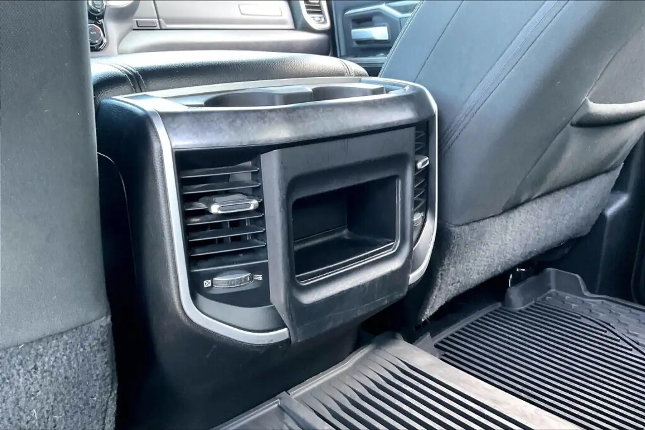 RAM 3500 снимка RAM 3500