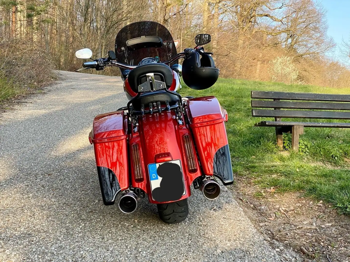 Harley-Davidson Road King FLHRSE CVO  110 Rouge - 2