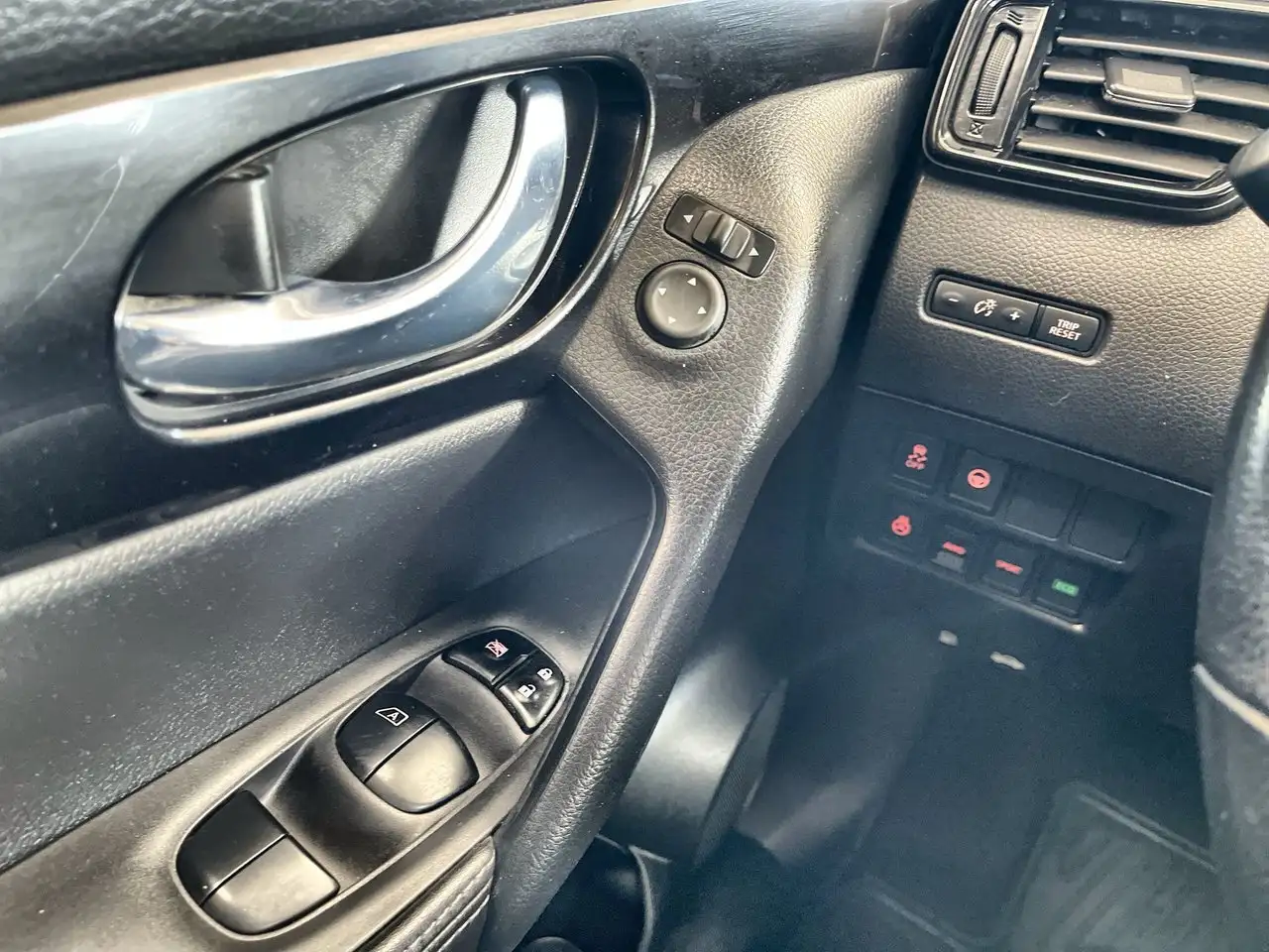 Nissan Qashqai снимка Nissan Qashqai