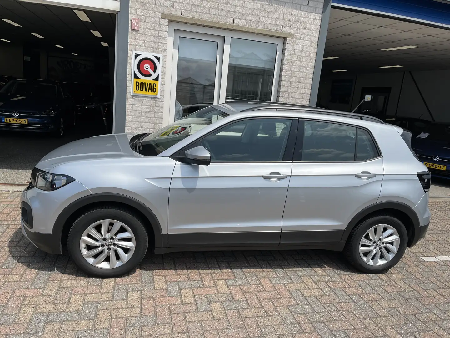 Volkswagen T-Cross 1.0 TSI Life / APP-CONNECT/ NAVI/ ADAPT. CRUISE/ D Zilver - 2