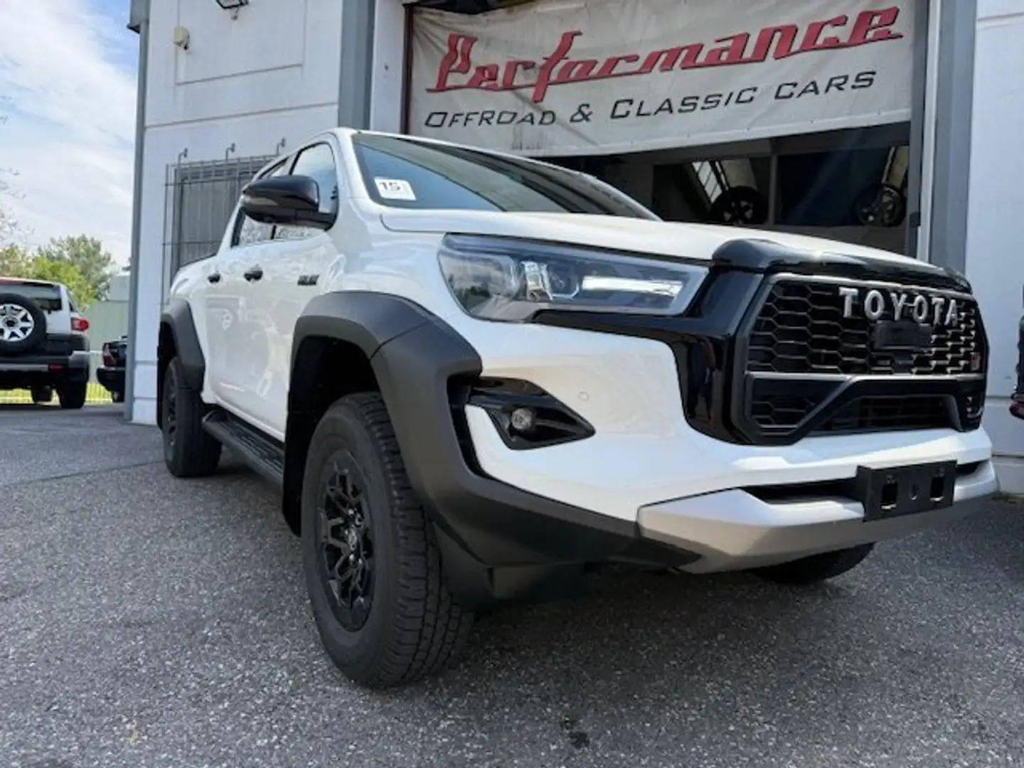 Toyota Hilux GR SPORT 204 cv MILD HYBRID MY 2025 Bianco - 2