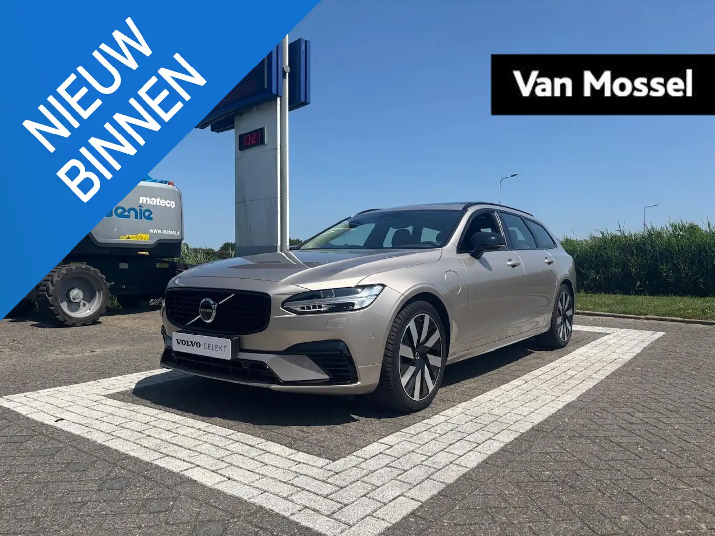 Volvo V90 2.0 T6 Plug-in hybrid AWD Ultra Dark Gris - 1