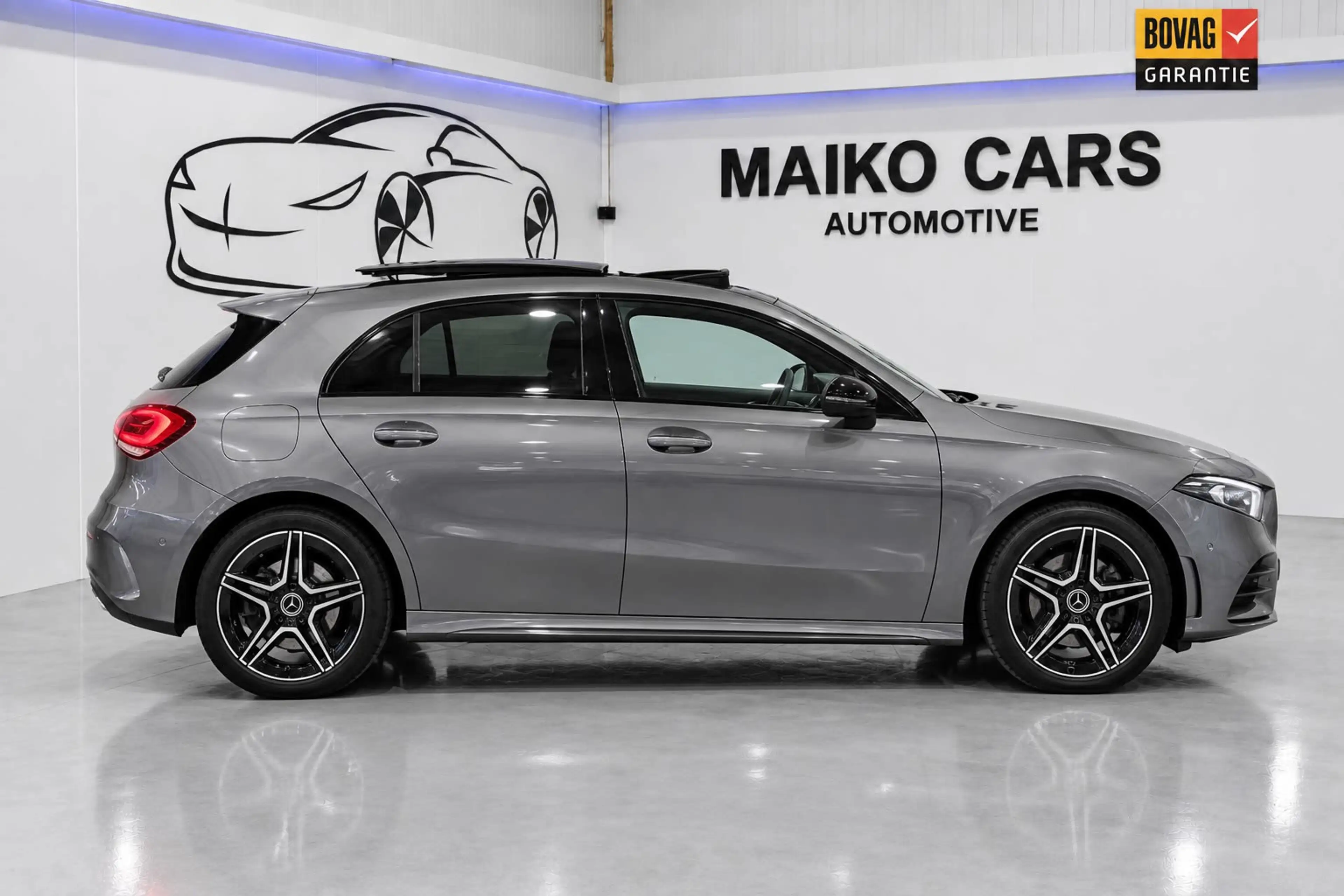 Mercedes-Benz A 250 e AMG Limited|PANO|Black Edition — photo 7