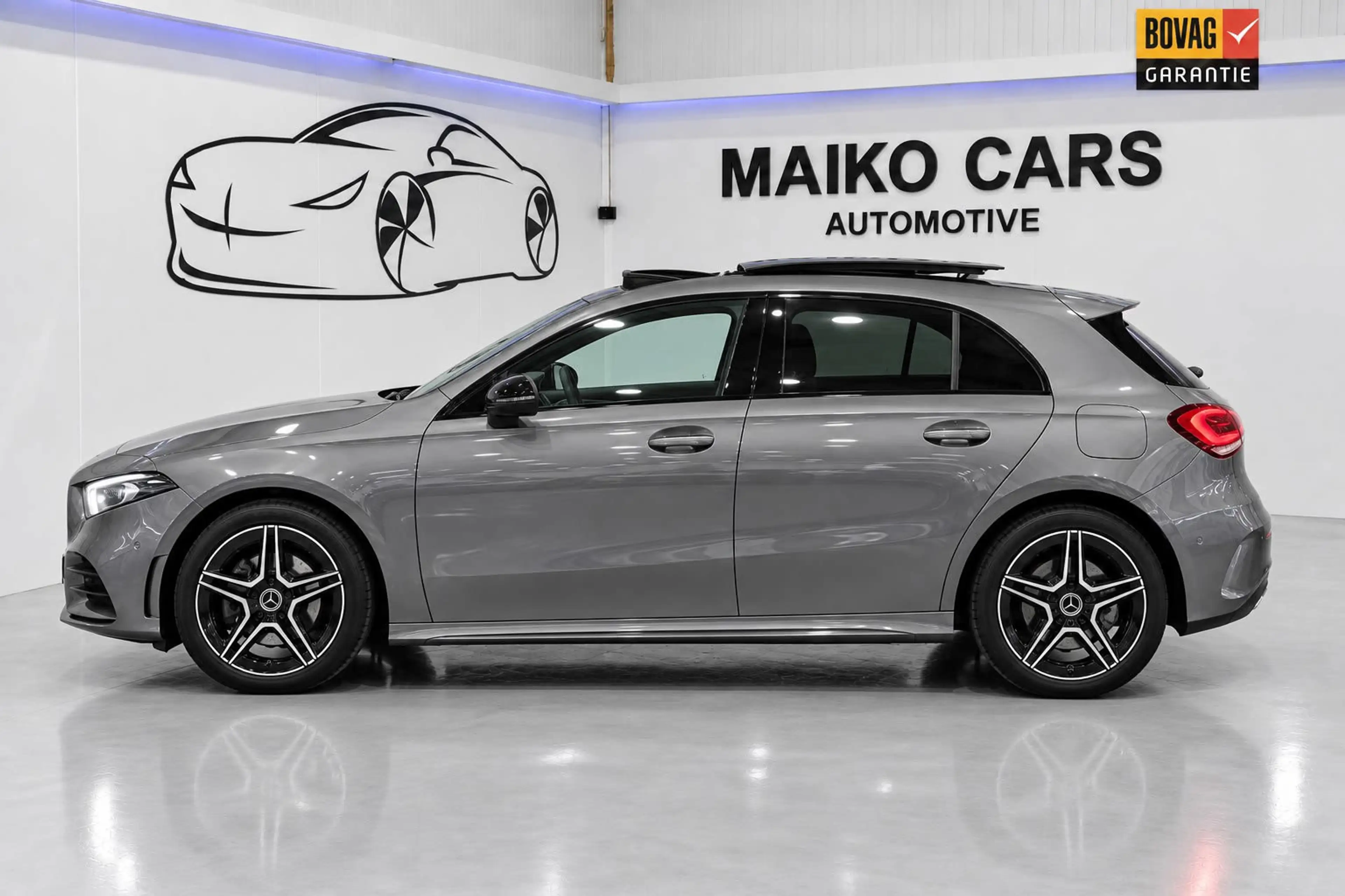 Mercedes-Benz A 250 e AMG Limited|PANO|Black Edition — photo 6